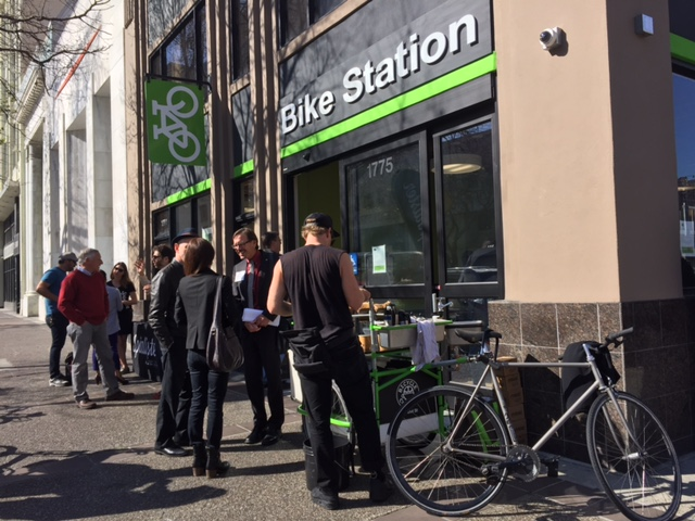 Uptown Oakland Bike Station Exterior Photograph