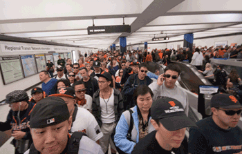 crowds at BART for the 2010 parade