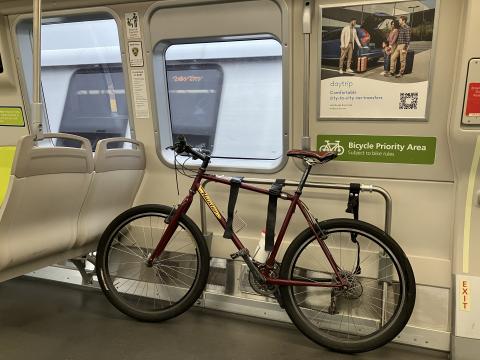 A bike using the lean bar and straps.