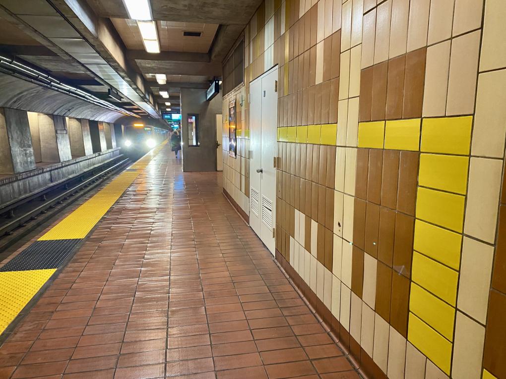 The tile mural at 24th St