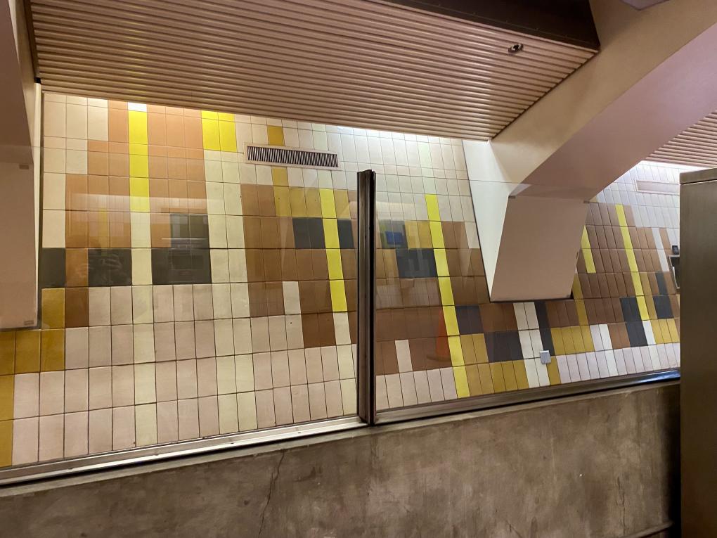 The tile mural at 24th St