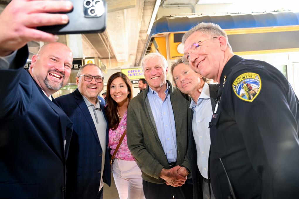 BART board members Matt Rinn, Mark Foley, Melissa Hernandez, BART GM Bob Powers, BART Chief of Police Kevin Franklin take a selfie with Desaulnier